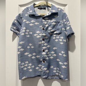 Reign + Skye Boys Fish Print Button Down Shirt sz 8